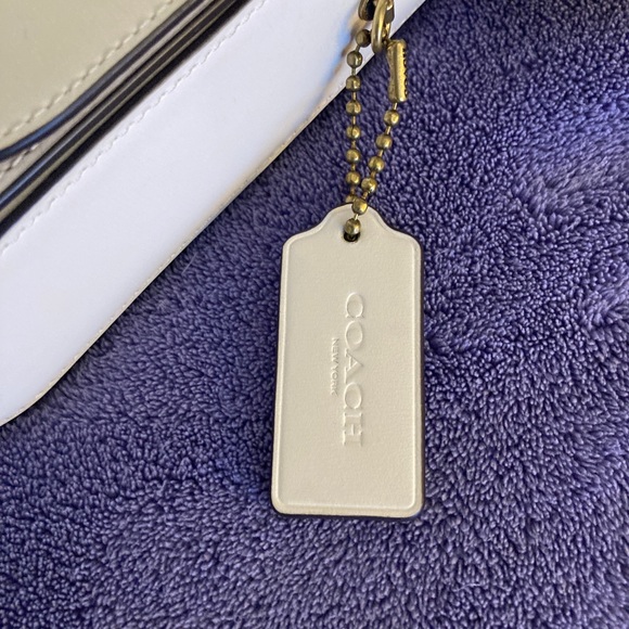 Coach Hutton saddle crossbody - Picture 3 of 10